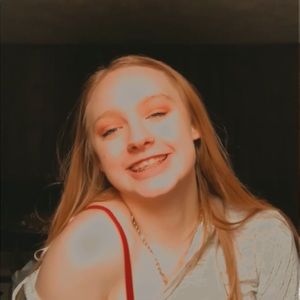 Meet your Posher, Libby